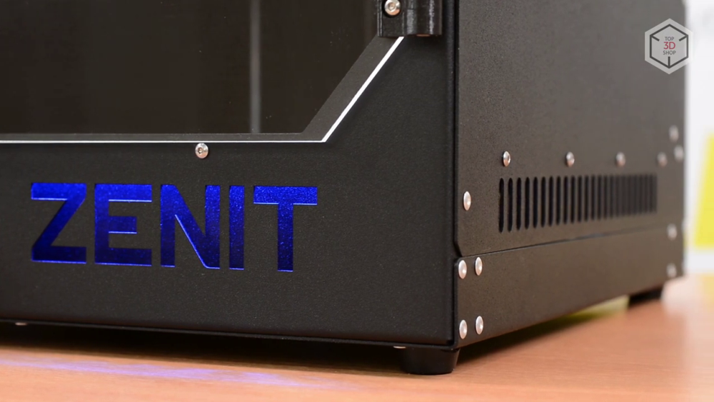 вес 3D-принтера Zenit — 20 килограмм