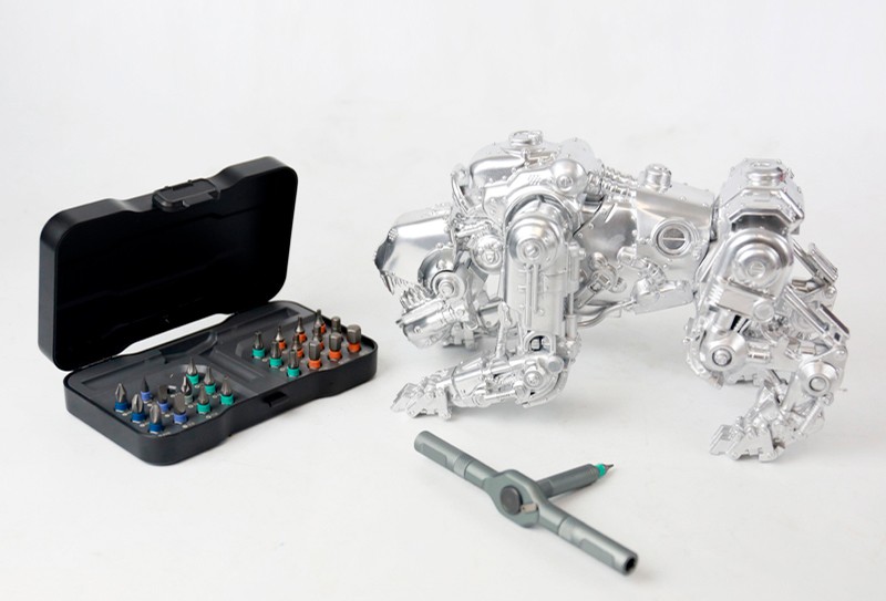 Игрушечный робот из пластика на 3D принтере Wanhao d12 230