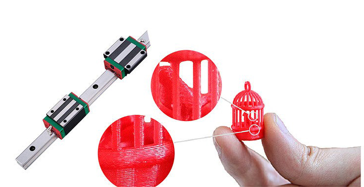 ярко-красные детели, напечатаннные на 3D-принтере CreatBot