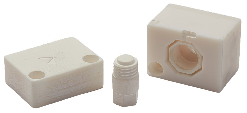 Пресс-форма для литья под давлением изготовлена на 3D принтере Formlabs Form 3+